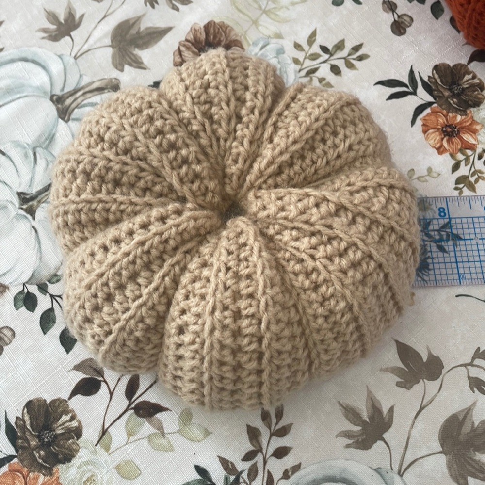 Handmade Crocheted Pumpkin stack - Picture 9 of 11
